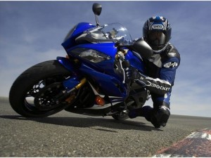 Мотоцикл Yamaha R6, обзор