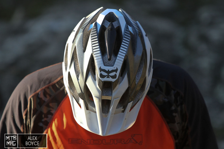 Блог компании ChillenGrillen: Шлем для АМ: тест шлема Kali Amara