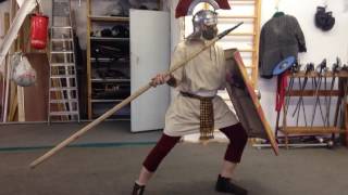 Правильный хват и метание римского пилума / How to hold Roman pilum