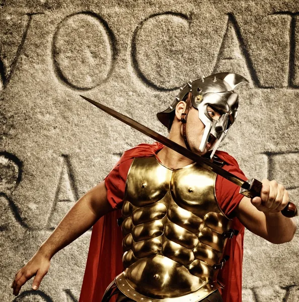 Римский легионер солдат передней абстрактного стены — стоковое фото