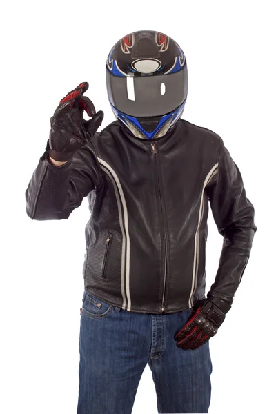 Мотоциклист позирует в шлеме — стоковое фото